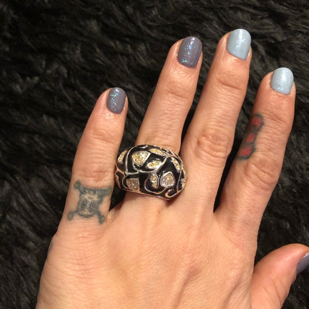 *4for$15* Chunky black and silver metal ring